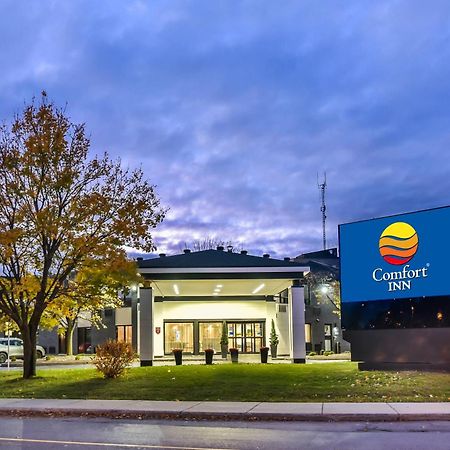 Comfort Inn Montreal Aeroport Pointe-Claire Bagian luar foto