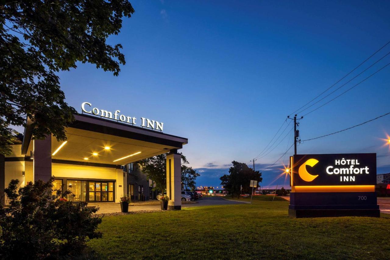 Comfort Inn Montreal Aeroport Pointe-Claire Bagian luar foto