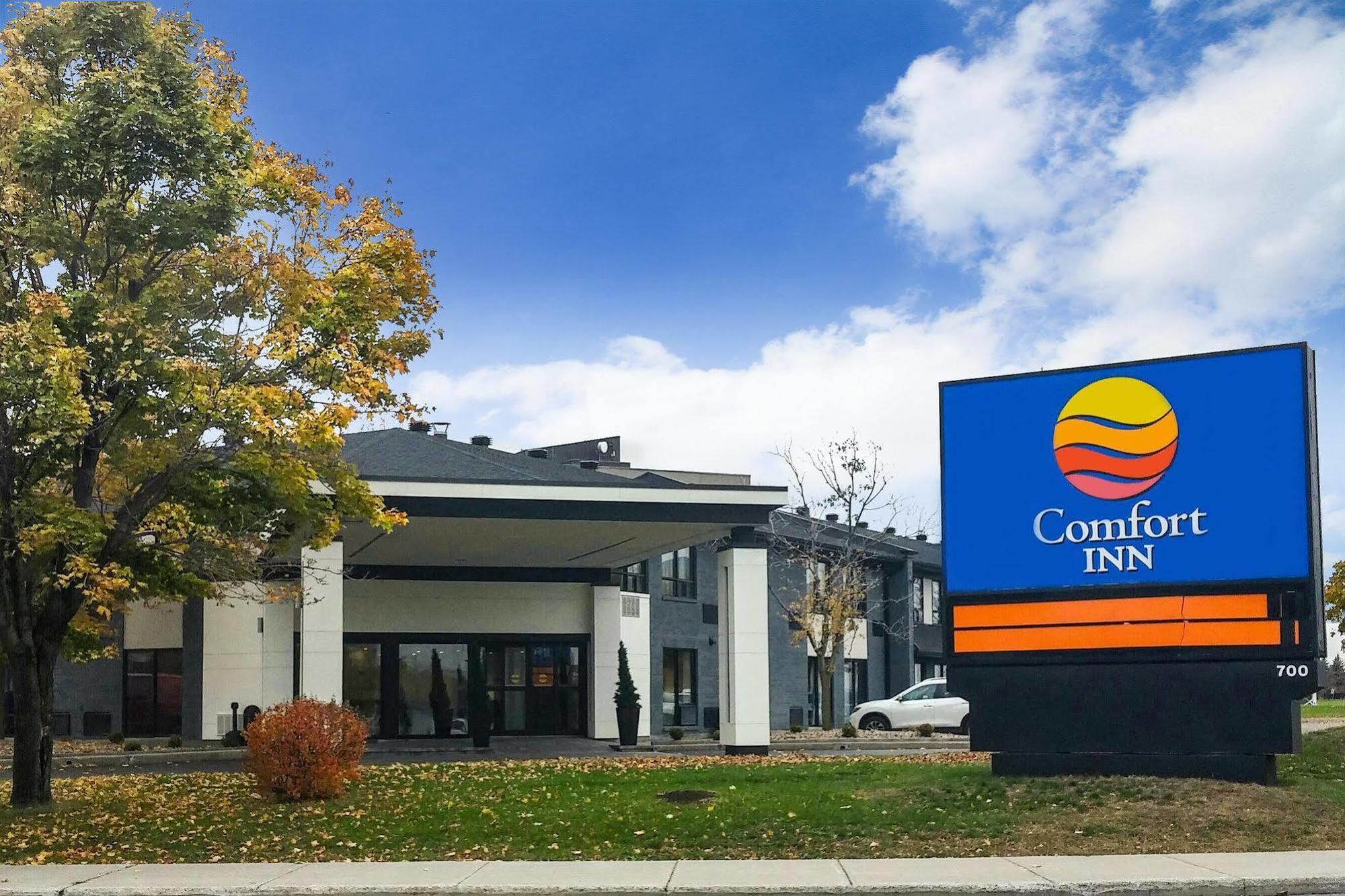 Comfort Inn Montreal Aeroport Pointe-Claire Bagian luar foto